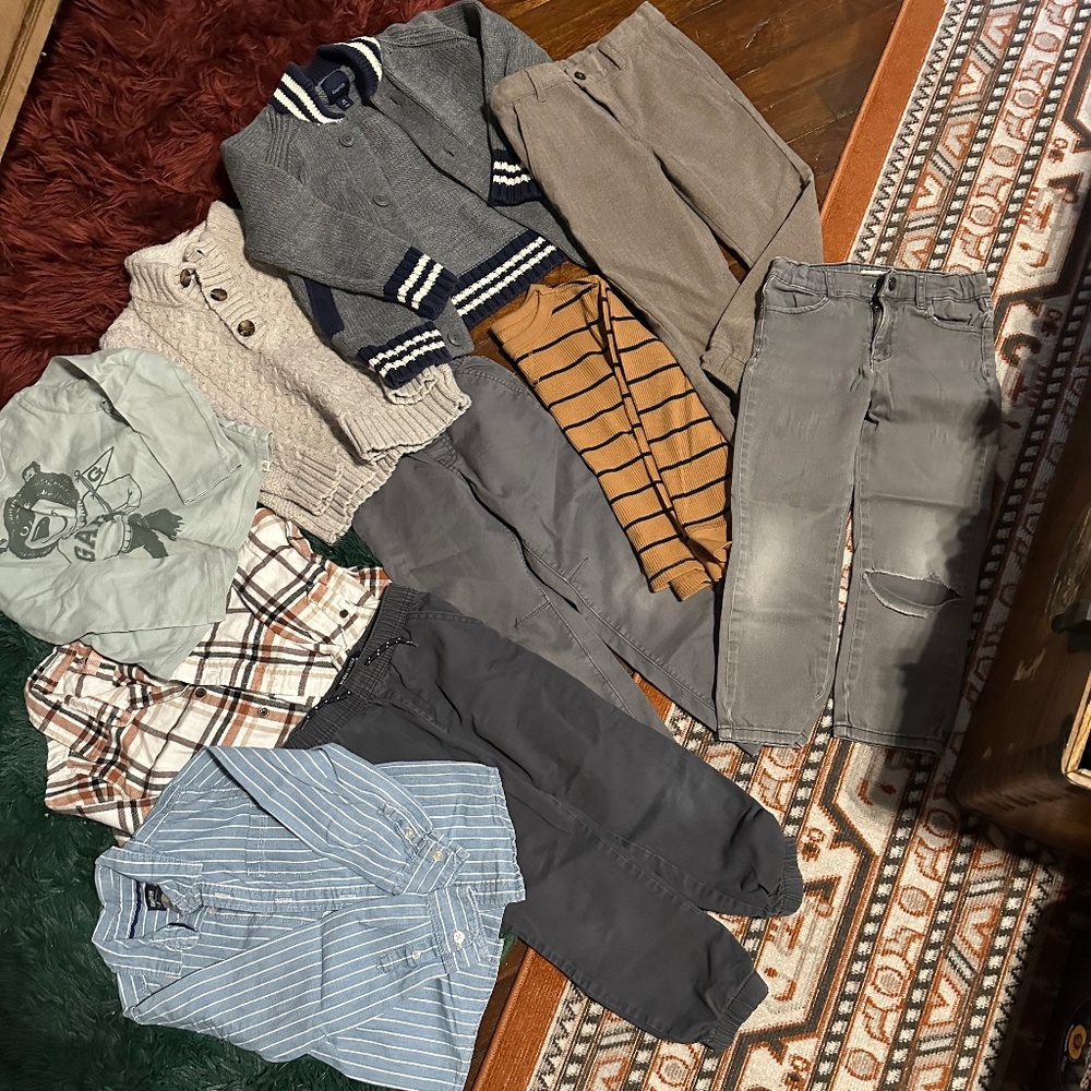 10 Piece Lot Size 5T Boy's Clothes